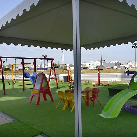 Alora דירה