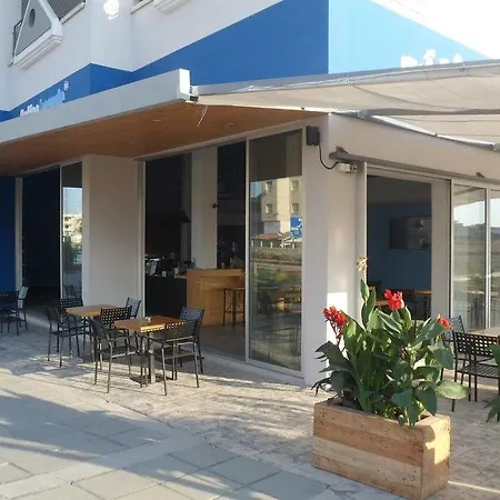 Alora Apartment *