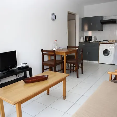 Apartment Alora Larnaka